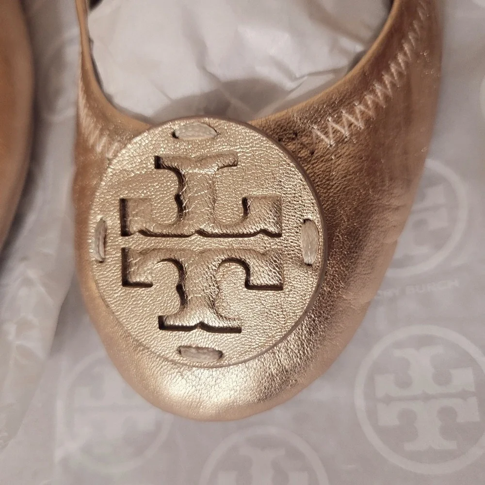 Tory Burch Minnie Rose Gold Leather Logo Travel Ballet 6.5‎ Metallic Minimal